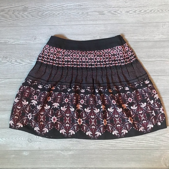 RW&CO Floral Print Mini Skirt in Black White Pink with Pleats for Spring Summer - Picture 7 of 7
